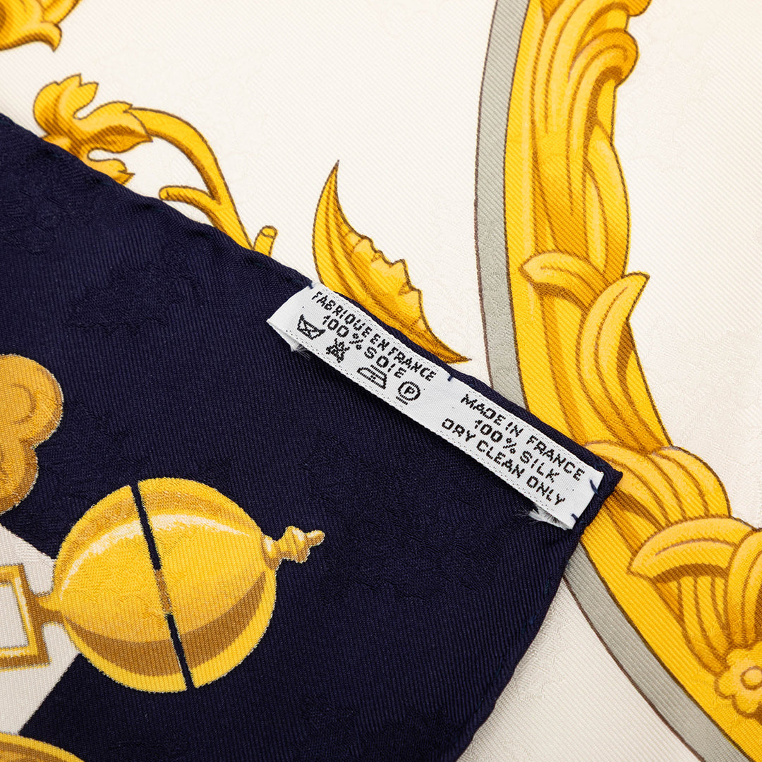 Hermès Plumes et Grelots Soie Foulard 90