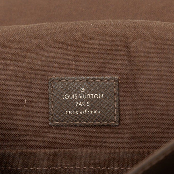 Louis Vuitton Taiga Andrei Cuir