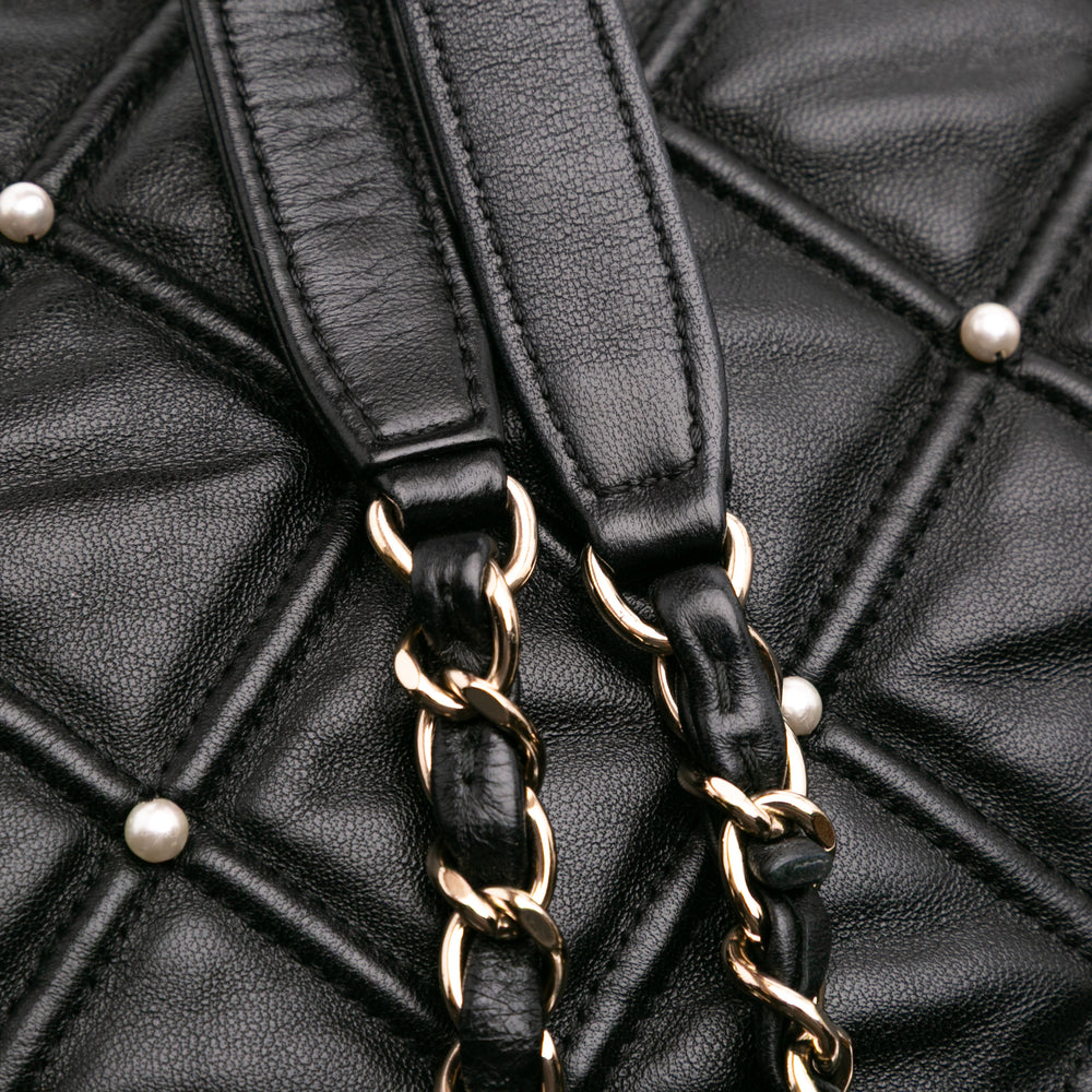 Medium Quilted Lambskin Pearl Studs Flap Black - Gaby Paris