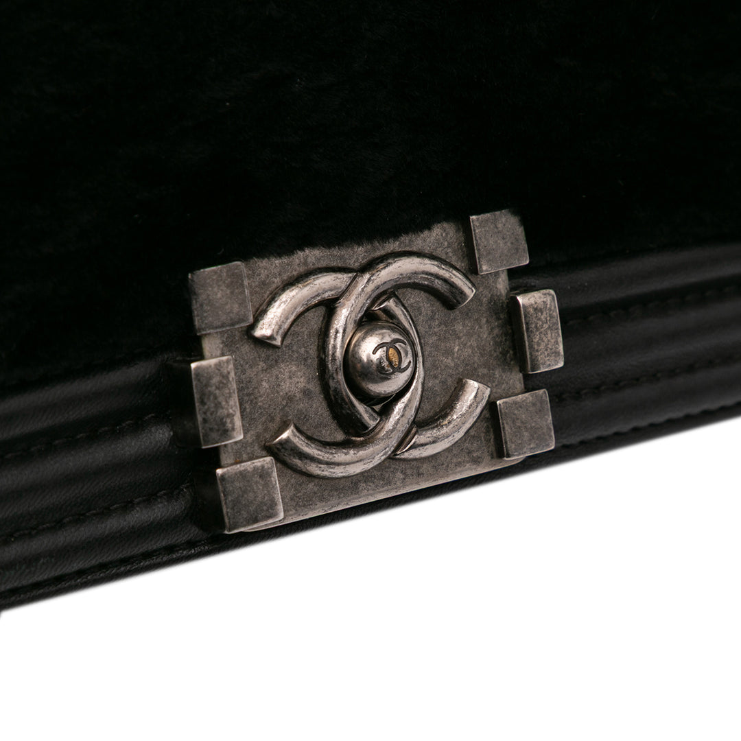 Chanel Shearling East West Boy Flap Noir