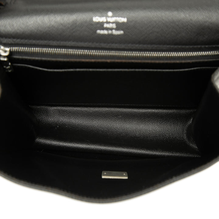 Louis Vuitton Taiga Selenga