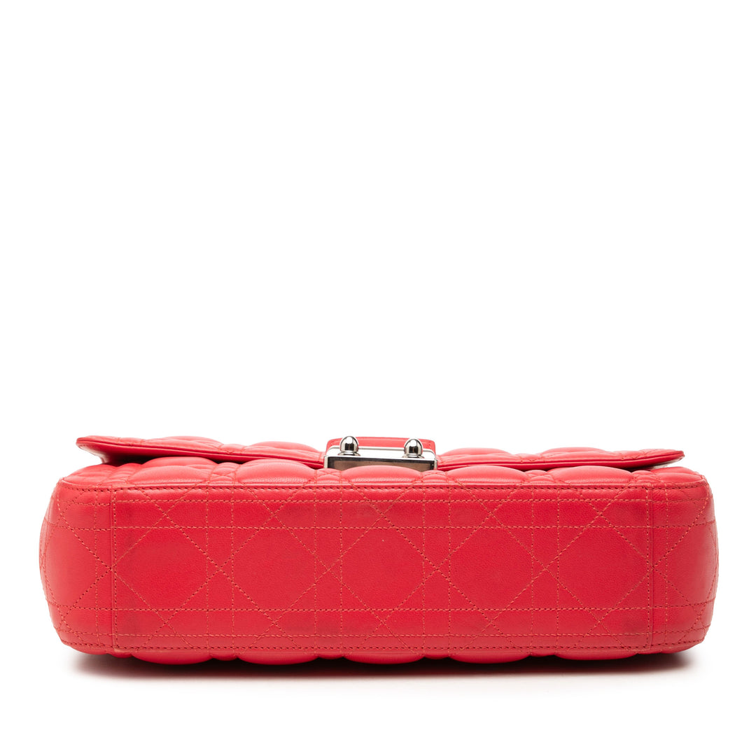 Dior Medium Cuir d’agneau Cannage Miss Dior à rabat
