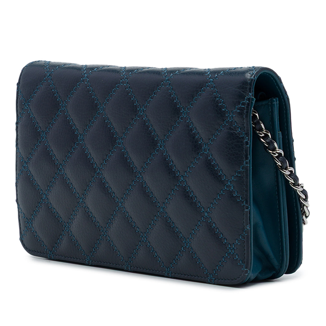 Surpiqué CC Matelassé Wallet on Chain Cuir de veau Bleu