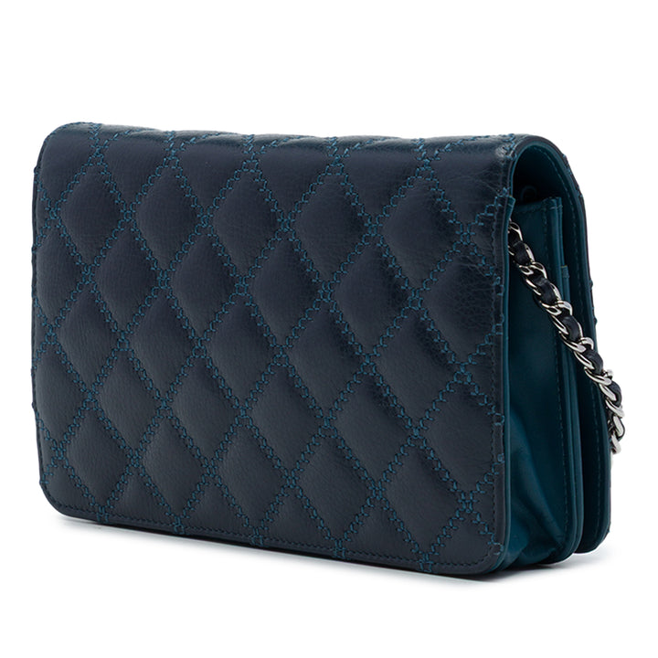 Surpiqué CC Matelassé Wallet on Chain Cuir de veau Bleu