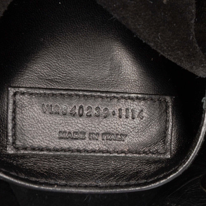 Saint Laurent Crocodile embossé Cuir de veau Emmanuelle Bucket Sac
