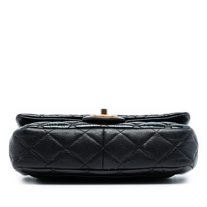 Chanel Paris-Salzburg Small Cuir verni et Cuir de chèvre CC Œillets à rabat