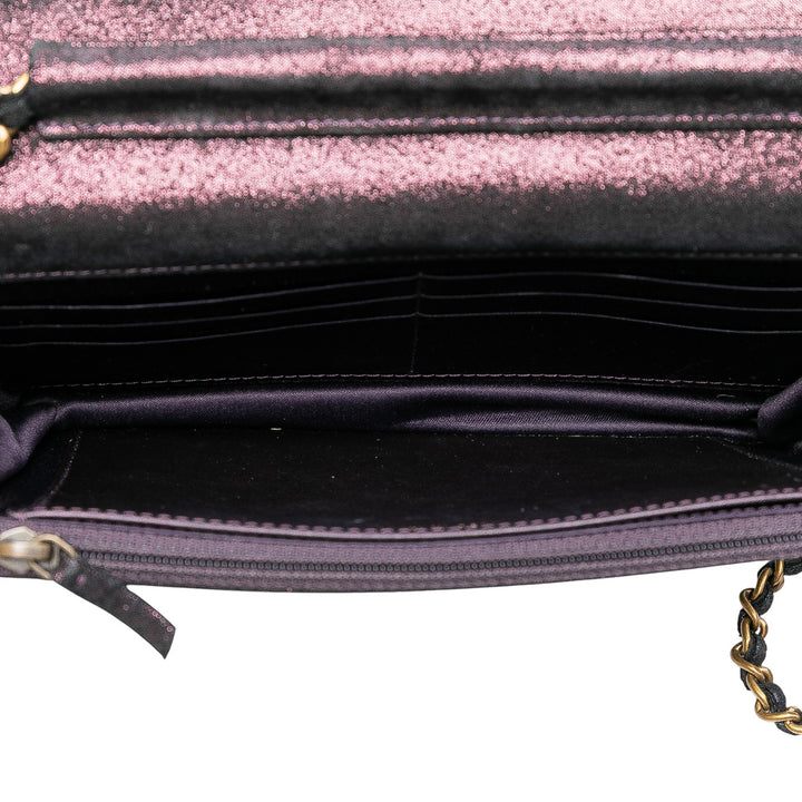 Chanel Quilted Iridescent Cuir d’agneau Tartan Button Wallet On Chain Violet – GABY PARIS Authentique