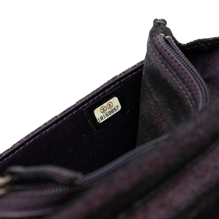 Chanel Quilted Iridescent Cuir d’agneau Tartan Button Wallet On Chain Violet – GABY PARIS Authentique