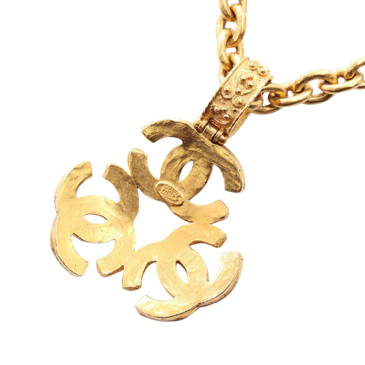 Chanel plaqué Triple CC Pendant Collier