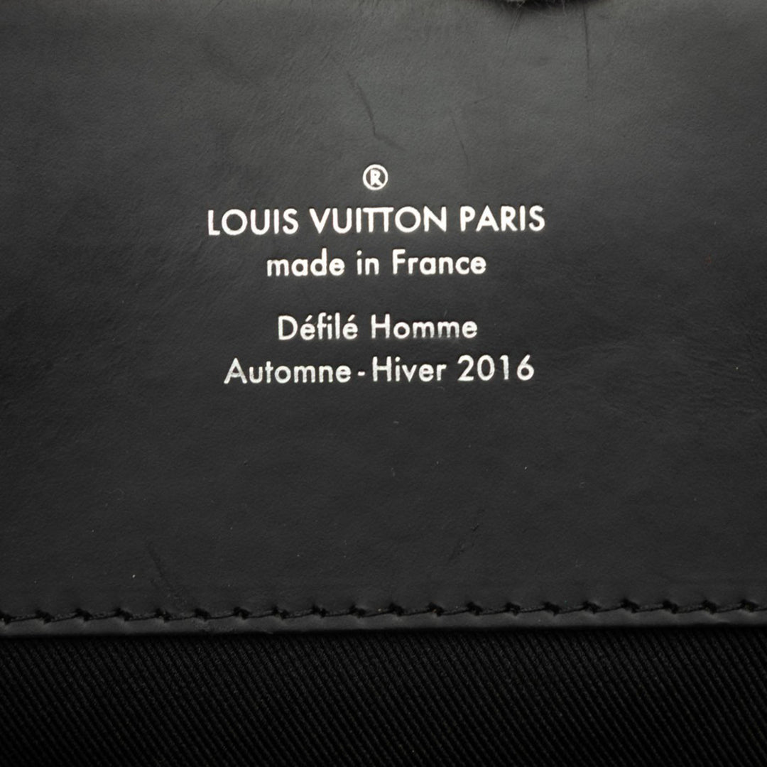 Louis Vuitton Explorer Sac à dos Monogram Eclipse Noir – vue 5 – GABY PARIS