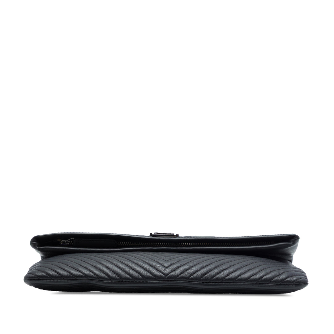 Chanel Chevron Cuir de veau CC Beauty Boy Foldover Pochette
