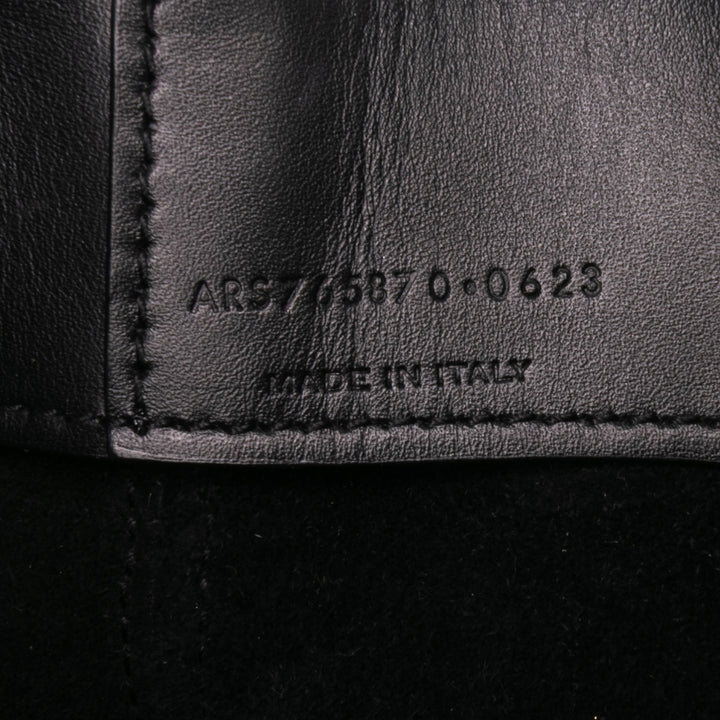 Saint Laurent Mini Shiny Cuir de veau Le 37 Bucket Bag Noir – GABY PARIS Authentique