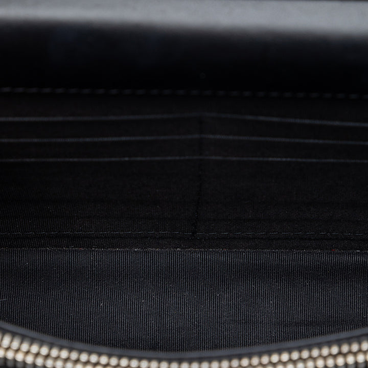 Chanel Matelassé Cuir verni Golden Class Wallet on Chain