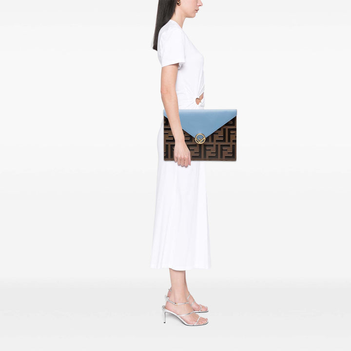 Fendi Zucca embossé Cuir Envelope Pochette