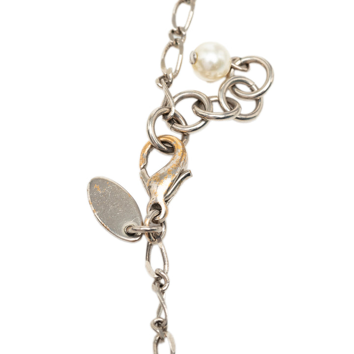 Chanel CC Brass et plaqué Perles fantaisie Lucky Charm Collier Métal