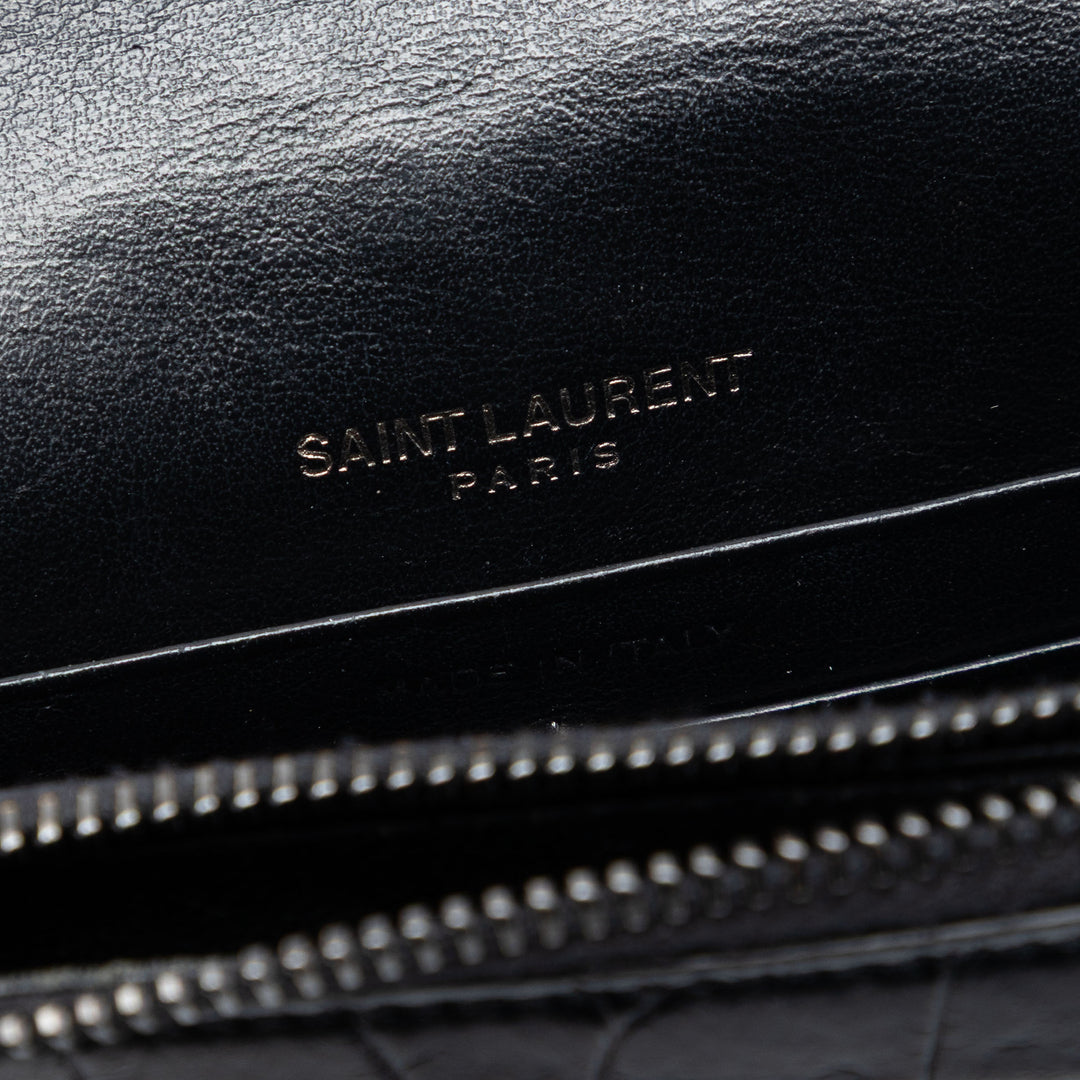 Saint Laurent Croc embossé Cuir Monogram Monochrome Envelope Chain Portefeuille