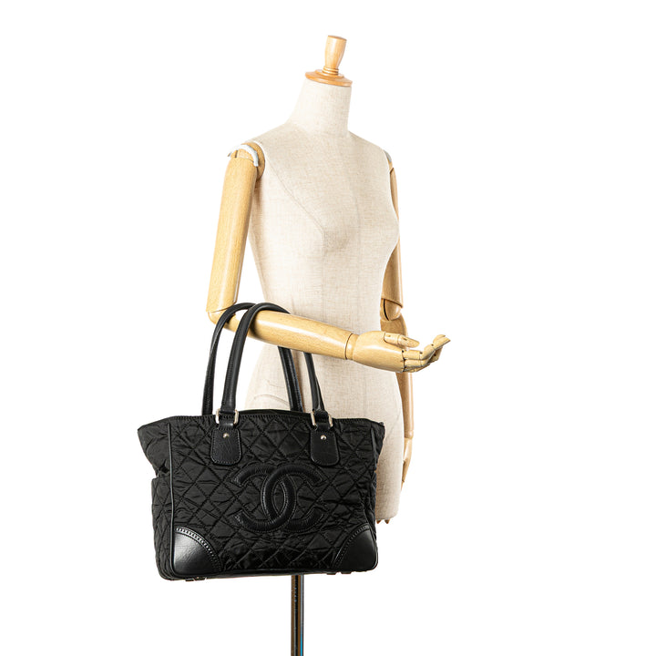 Paris New York Quilted Nylon Tote Black - Gaby Paris