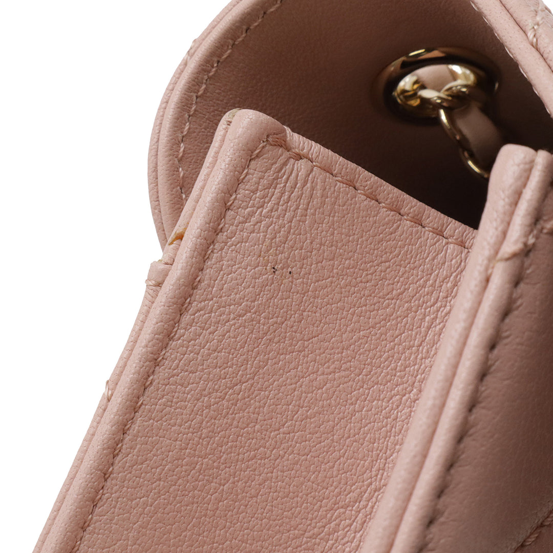 Chanel Mini Matelassé Sheepskin Beauty Lock à rabat