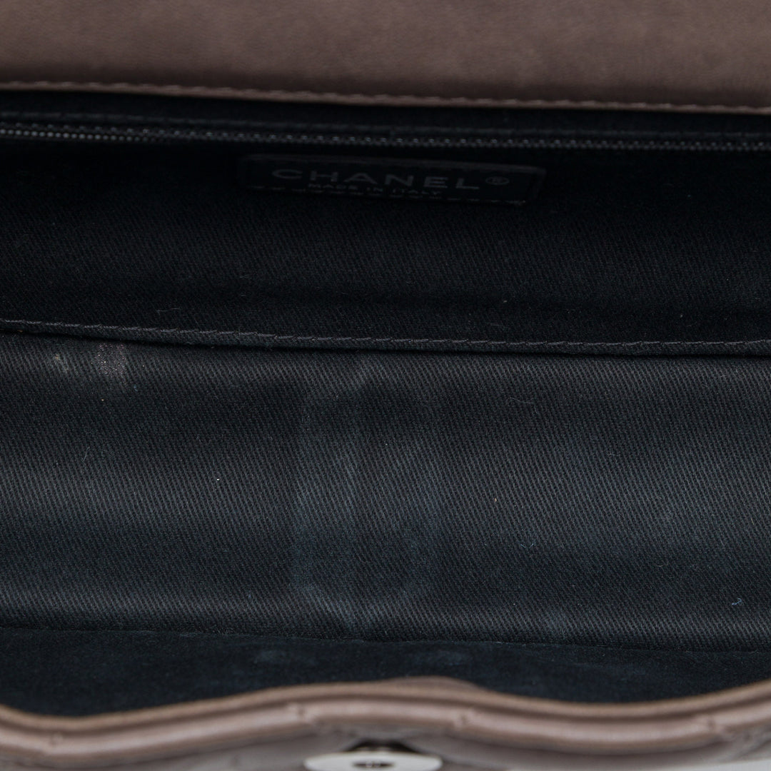 Chanel Paris Byzance Washed Take Away à rabat Jumbo Cuir d'agneau