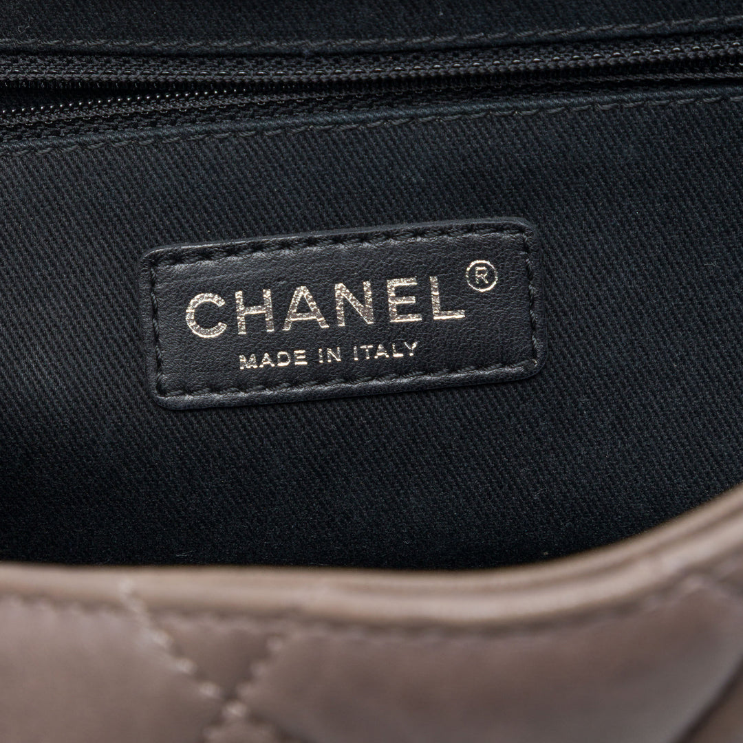 Chanel Paris Byzance Washed Take Away à rabat Jumbo Cuir d'agneau