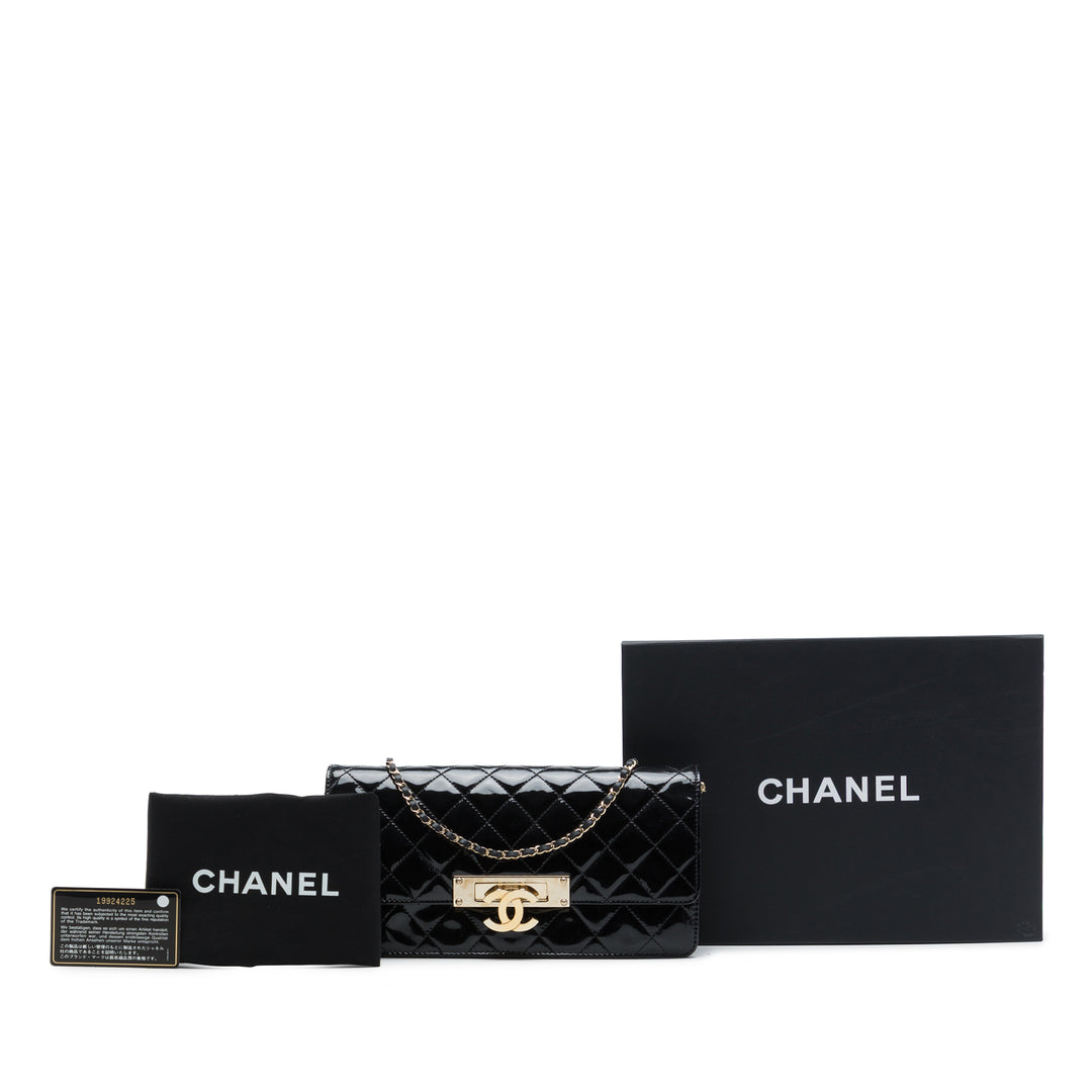 Matelassé Golden Class East West Wallet on Chain Noir