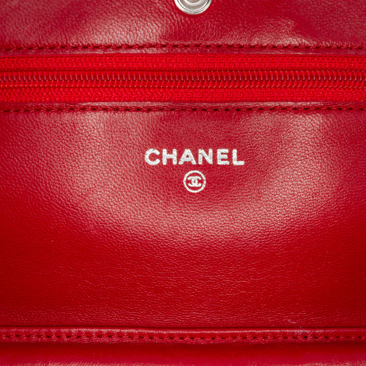 Classic Lambskin Wallet on Chain Red - Gaby Paris