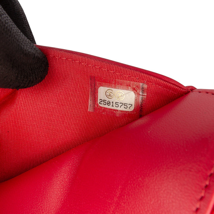 Chanel Quilted Caviar Boy Portefeuille on Chain Rouge – GABY PARIS Authentique