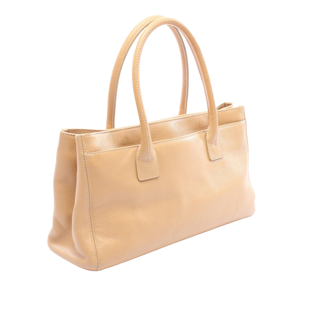 Chanel Executive Cerf Cabas Moyen Beige – vue 2 – GABY PARIS