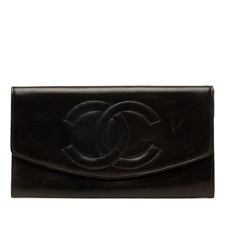 Chanel CC Surpiqué Double rabat Portefeuille long Cuir d'agneau Noir – vue principale – GABY PARIS