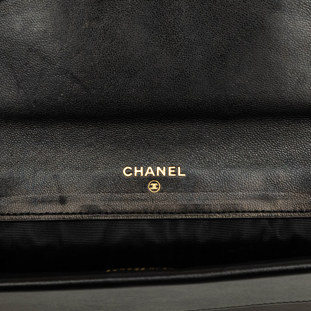 Chanel CC Surpiqué Double rabat Portefeuille long Cuir d'agneau Noir – vue 6 – GABY PARIS