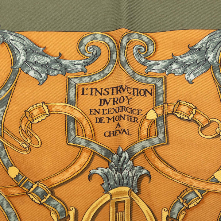 Hermès L Instruction Du Roy Soie Foulard 42