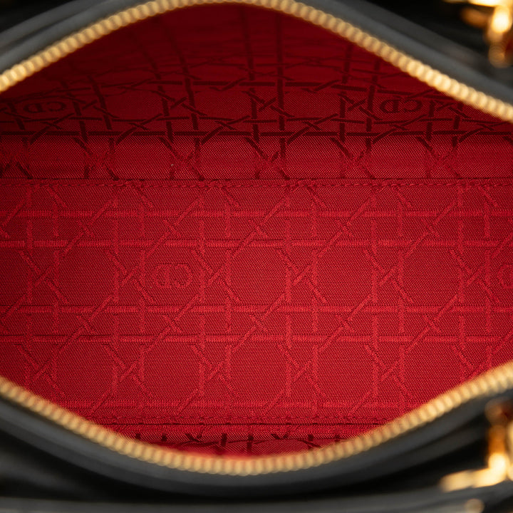 Dior Large Cuir d’agneau Cannage Lady Dior