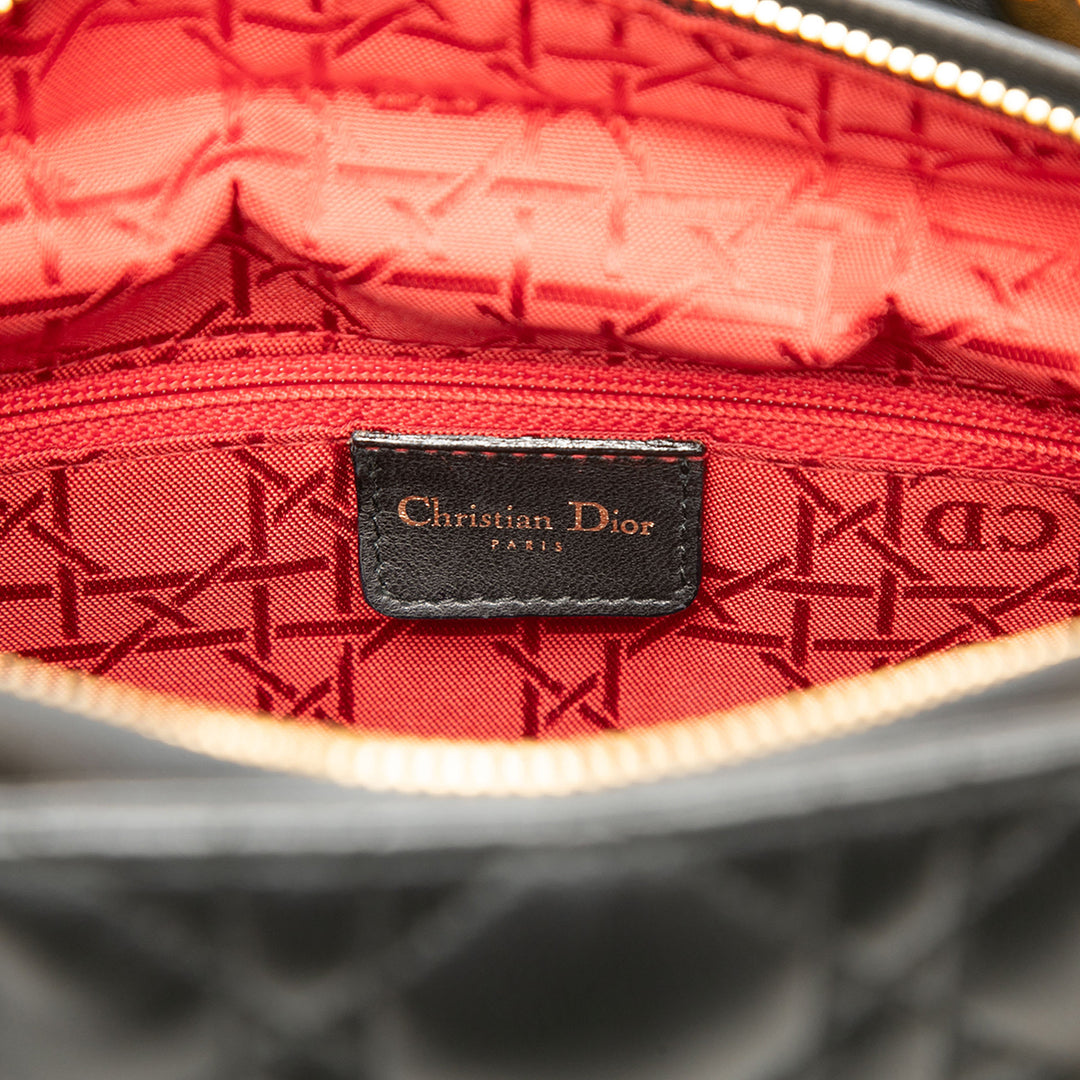 Dior Large Cuir d’agneau Cannage Lady Dior