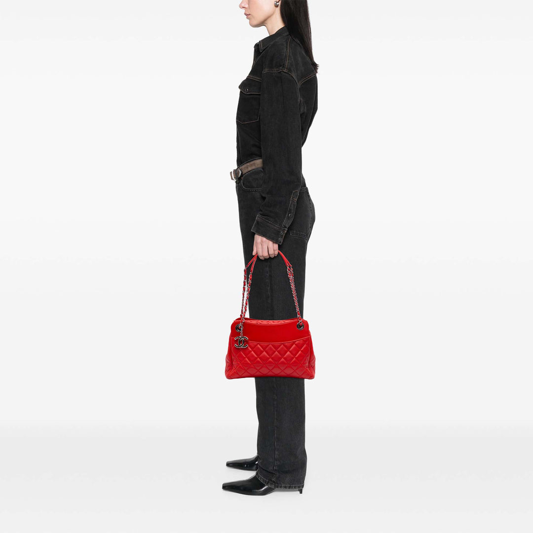 Quilted Lambskin 7 Tote Red - Gaby Paris