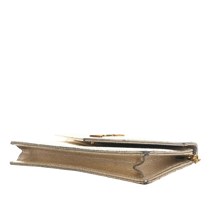 Saint Laurent Metallic Crackled Chevron Cuir de veau Monogram Envelope Chain Portefeuille