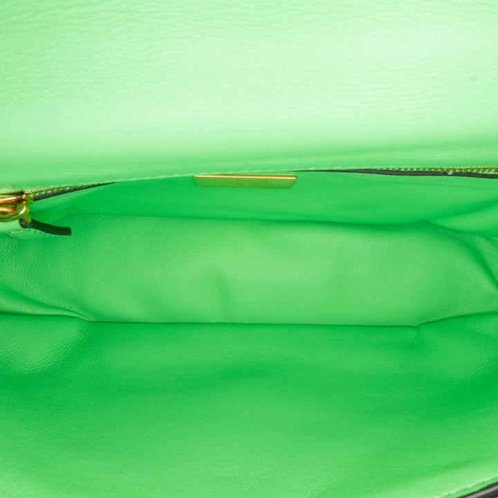 Fendi Sac porté épaule Zucca embossé Chaîne Midi Baguette Vert – vue 5 – GABY PARIS
