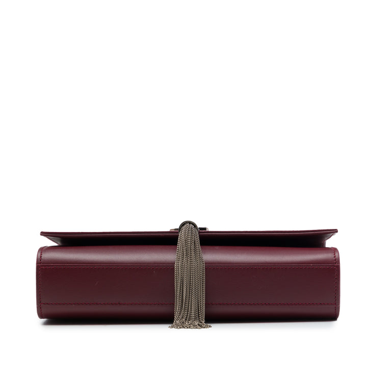 Saint Laurent Classic Kate Pompon Sac Moyen Cuir de veau lisse Rouge – vue 3 – GABY PARIS