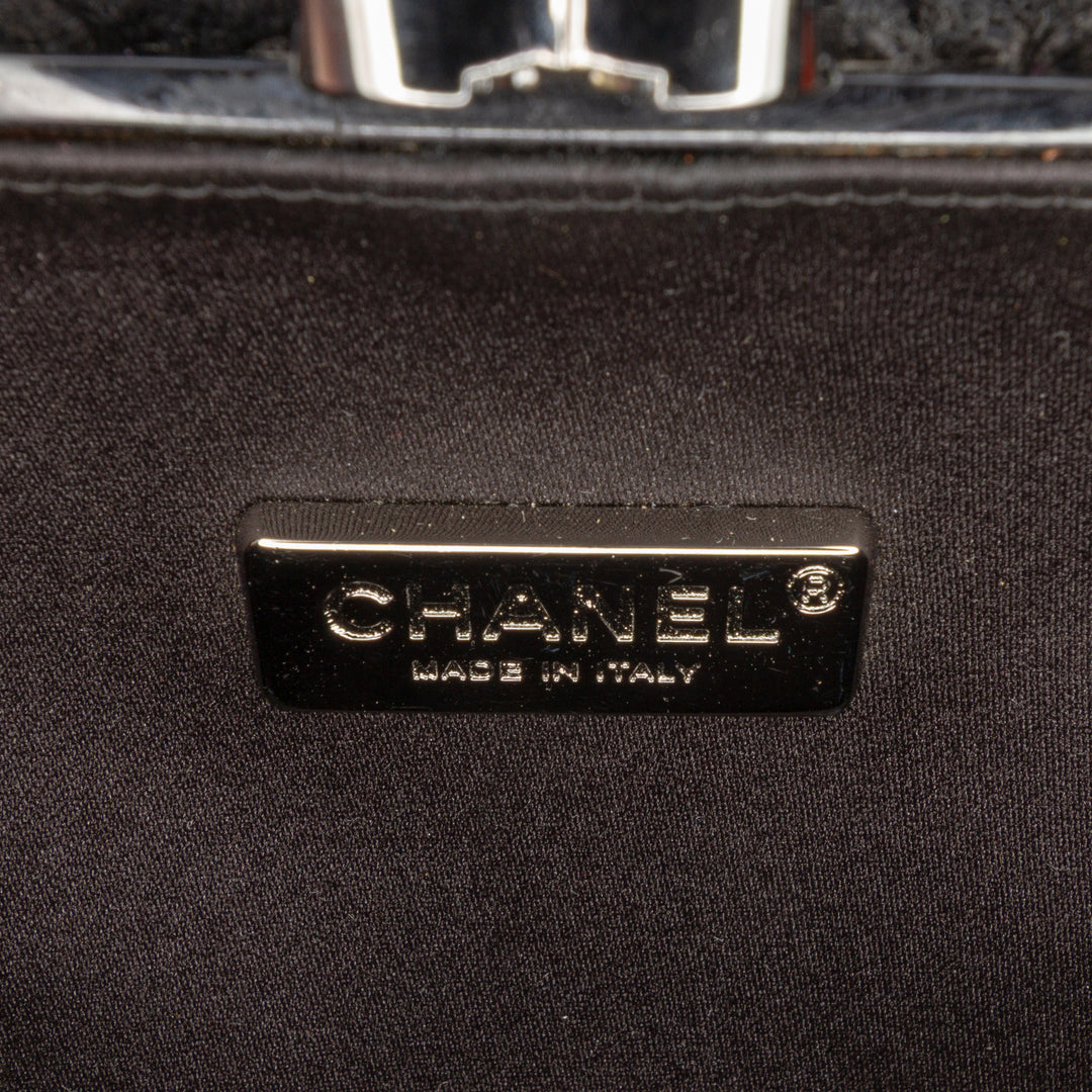 Chanel Woven Velours and Resin Boîte Pochette with Chain Noir