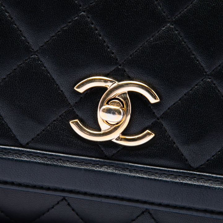 Chanel Matelassé 3 Compartment à rabat Jumbo Cuir d'agneau