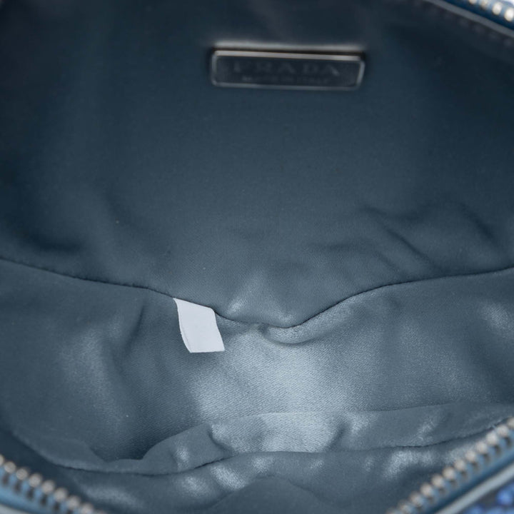 Prada Cristal Orné Triangle Sac Bleu – vue 4 – GABY PARIS