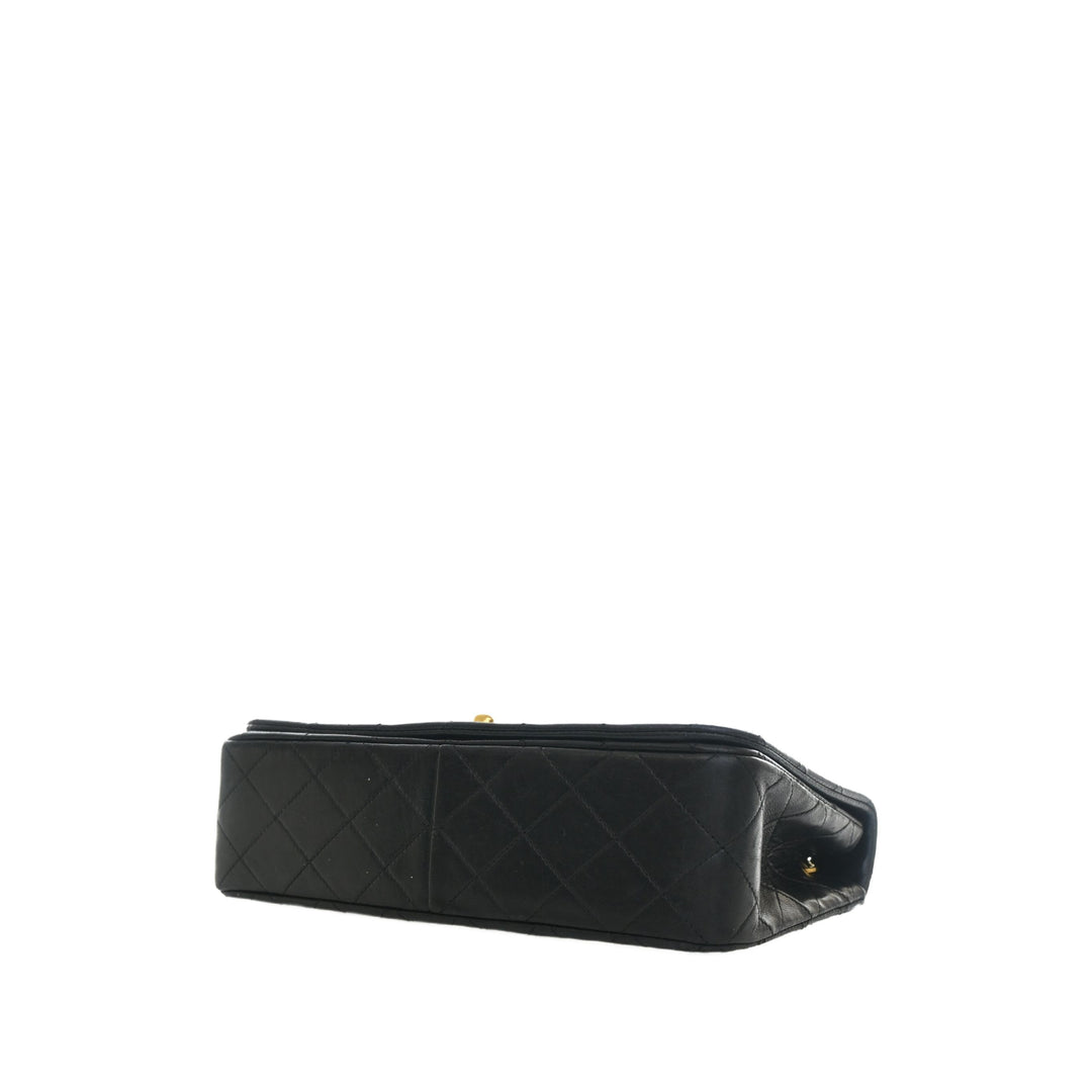 Chanel CC Matelassé Fermoir tourniquet Full Rabat simple Cuir d'agneau Noir – vue 14 – GABY PARIS