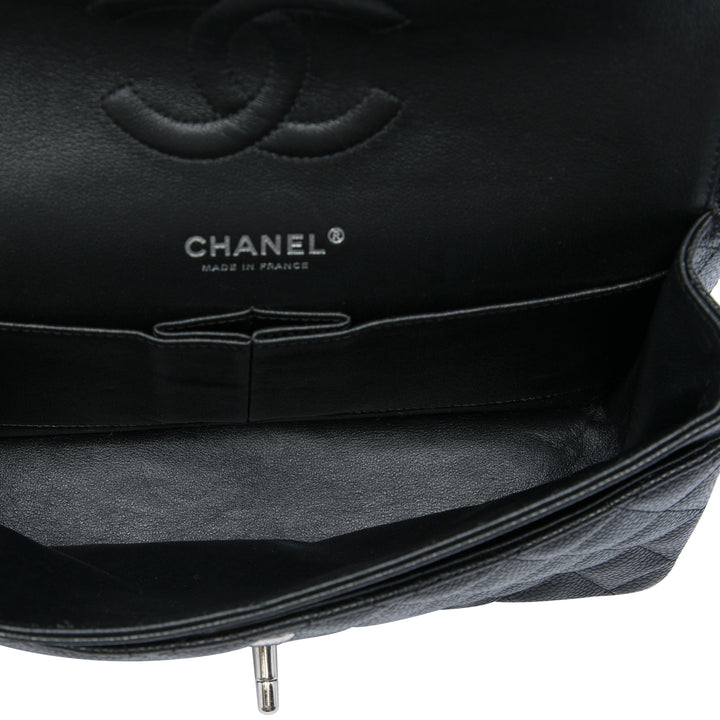 Chanel Sac porté épaule Classic Double rabat Moyen Cuir caviar Noir – vue 4 – GABY PARIS