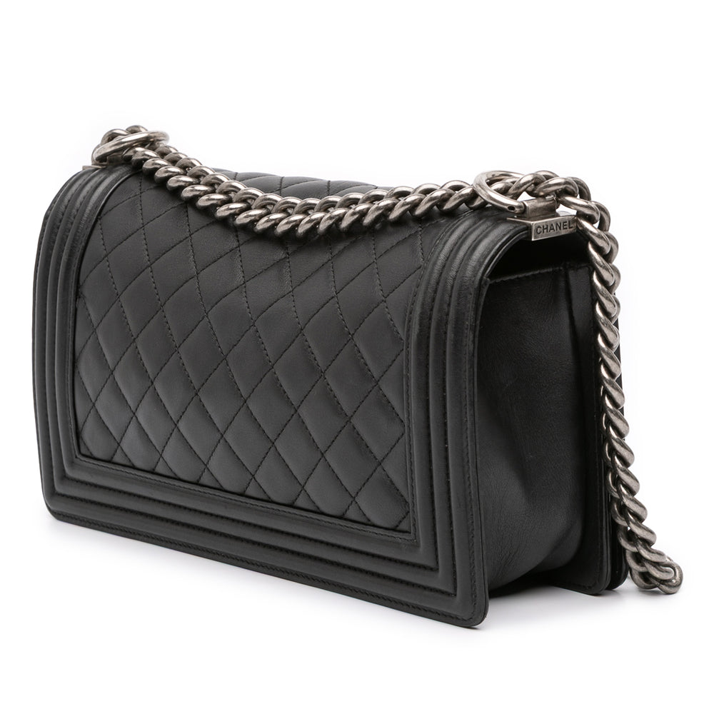 Chanel Old Medium Quilted Cuir d’agneau Boy Flap Noir – GABY PARIS Authentique