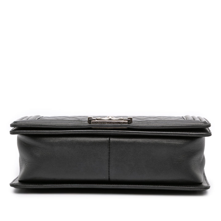 Chanel Old Medium Quilted Cuir d’agneau Boy Flap Noir – GABY PARIS Authentique