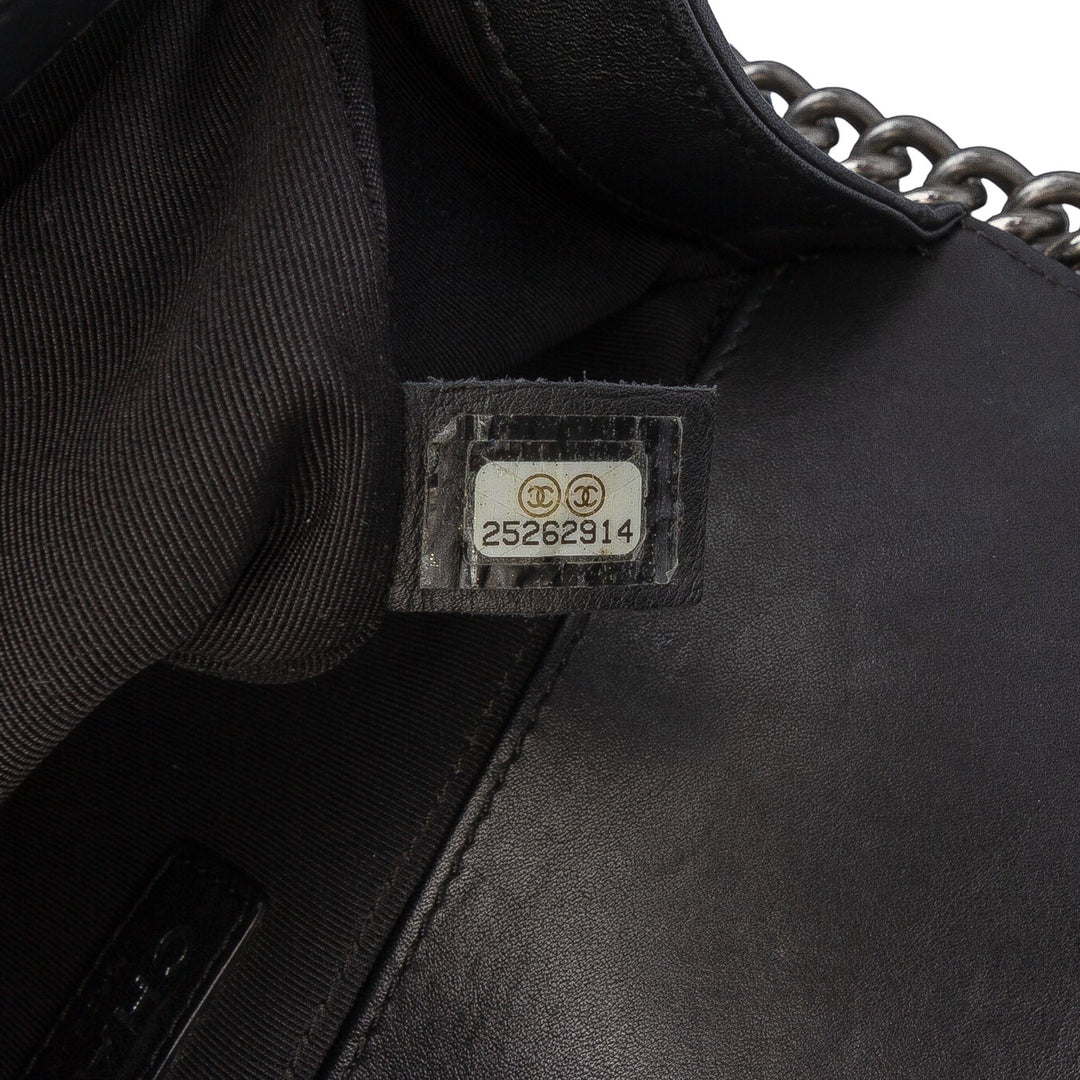 Chanel Old Medium Quilted Cuir d’agneau Boy Flap Noir – GABY PARIS Authentique