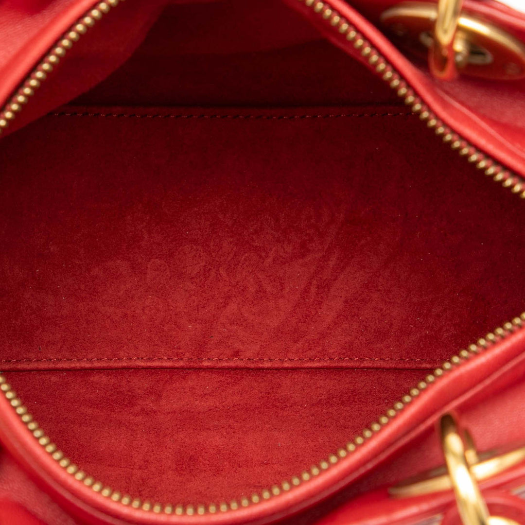 Dior Medium Cuir d’agneau Cannage clouté Supple Lady Dior