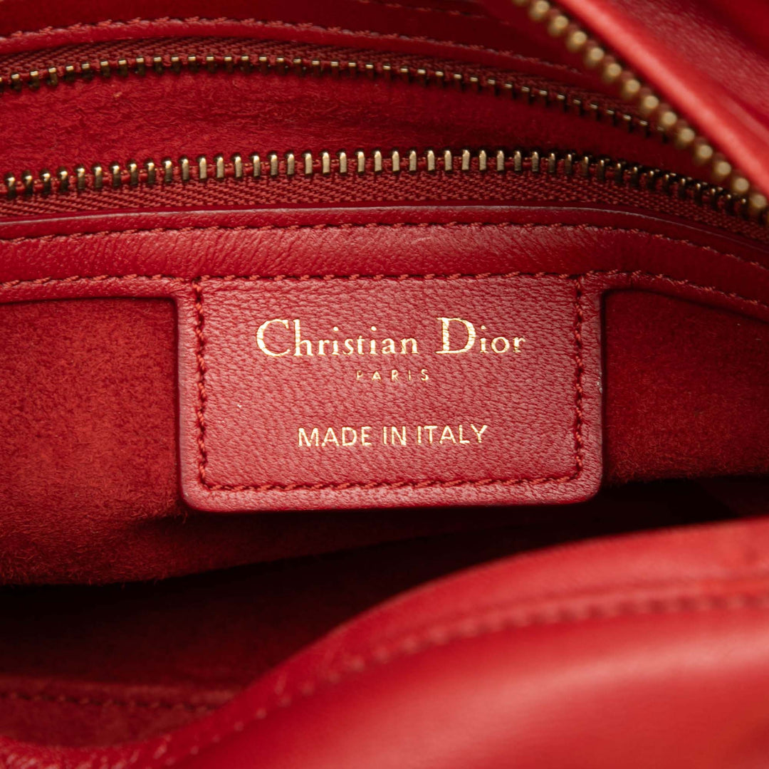 Dior Medium Cuir d’agneau Cannage clouté Supple Lady Dior