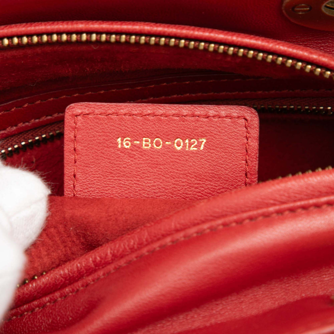 Dior Medium Cuir d’agneau Cannage clouté Supple Lady Dior