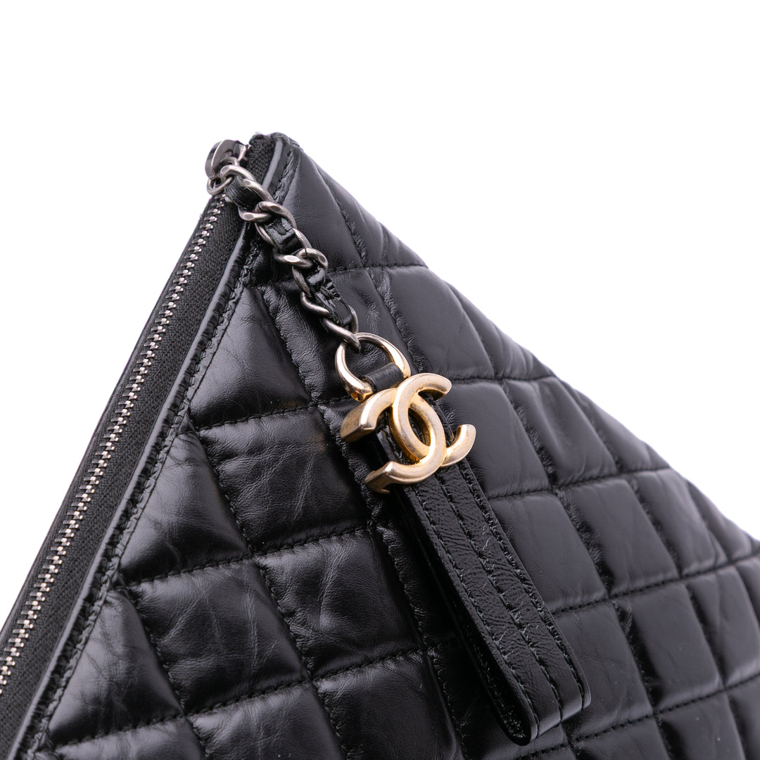 Large Aged Calfskin Gabrielle O Case Clutch Black - Gaby Paris