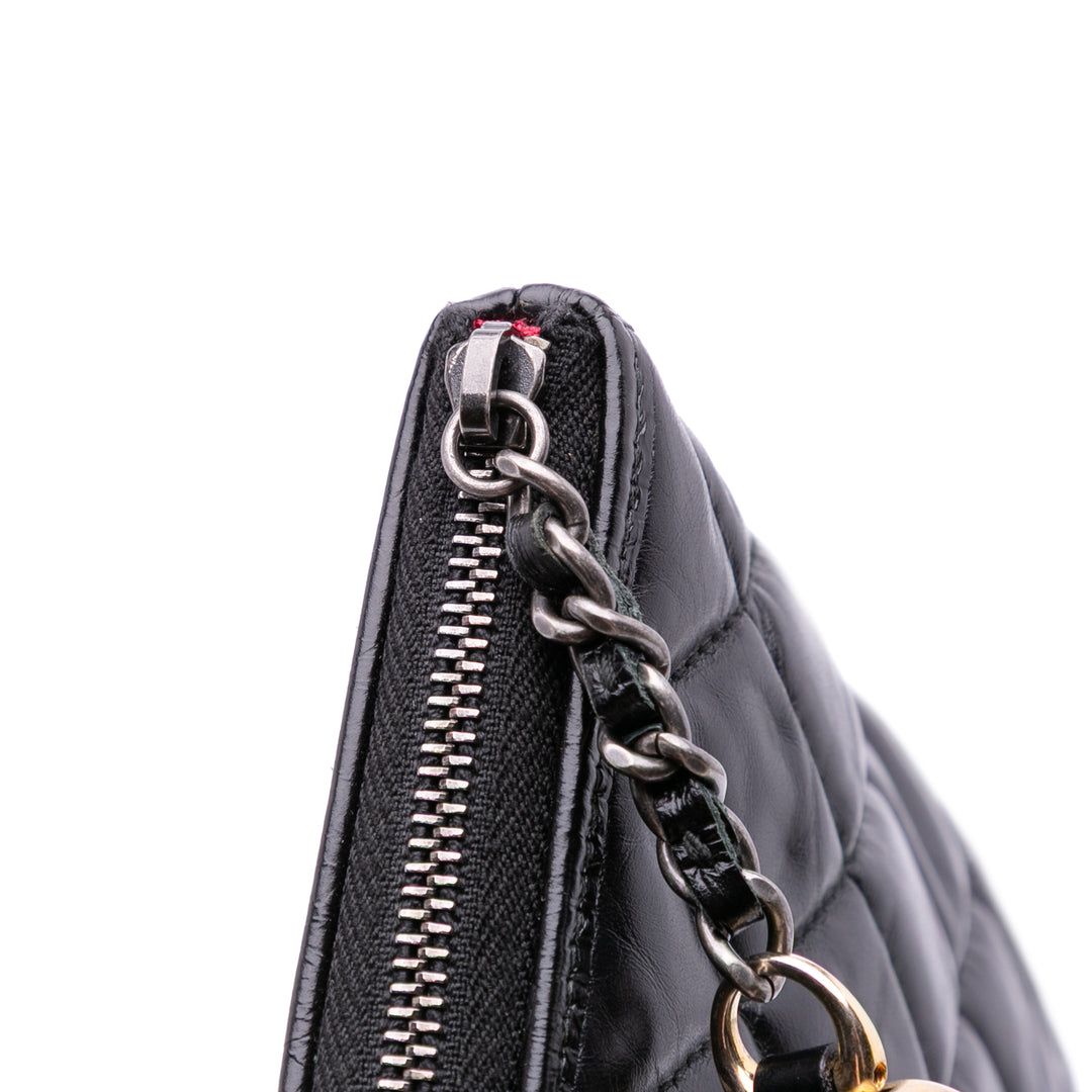 Large Aged Calfskin Gabrielle O Case Clutch Black - Gaby Paris